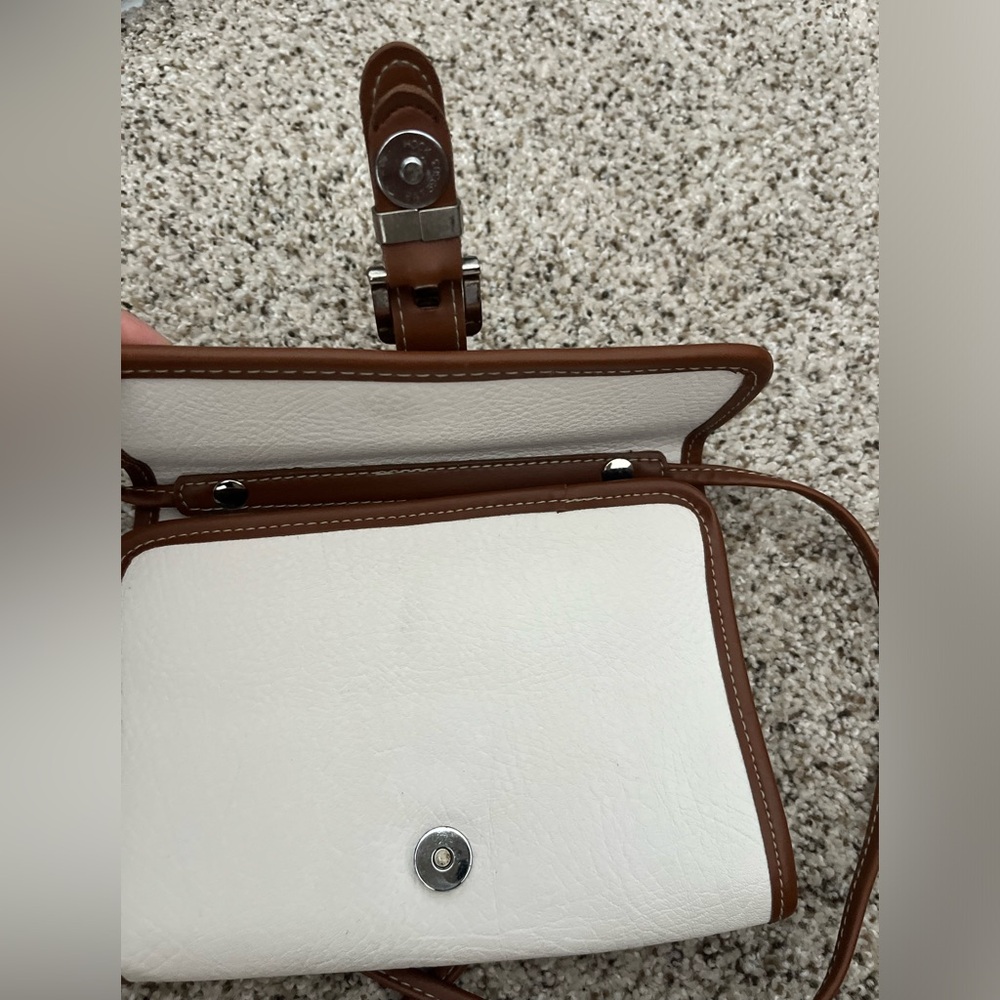 ESpirit purse! With magnetic closure. Good condition - Picture 4 of 5